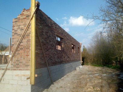 Construction des murs de maison par LST près de Saint-Omer